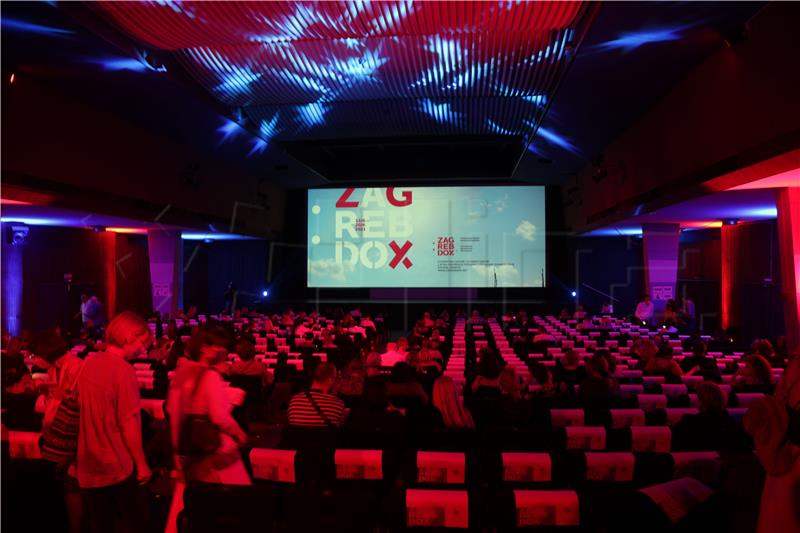 ZagrebDox: Festival otvoren filmom "Zemlja je plava poput naranče"