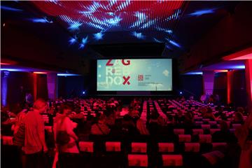 ZagrebDox: Festival otvoren filmom "Zemlja je plava poput naranče"