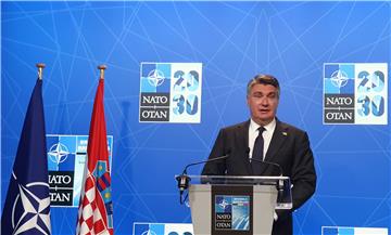 Milanović worried by some NATO members' opposition to mentioning of Dayton