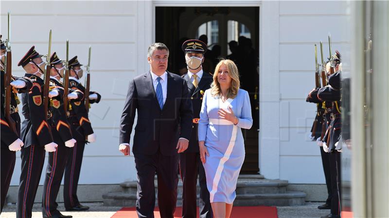 Milanović visits Museum of Croatian Culture in Slovakia