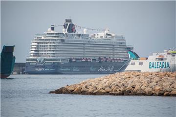 SPAIN TOURISM CRUISERS