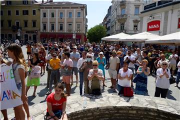 Skup podrške otpuštenim novinarima Glasa Istre