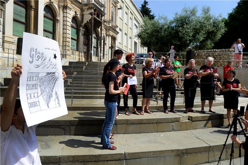 Skup podrške otpuštenim novinarima Glasa Istre