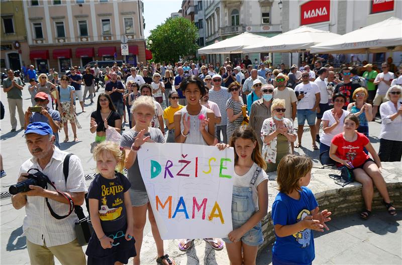 Skup podrške otpuštenim novinarima Glasa Istre