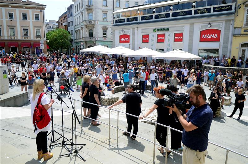 Skup podrške otpuštenim novinarima Glasa Istre