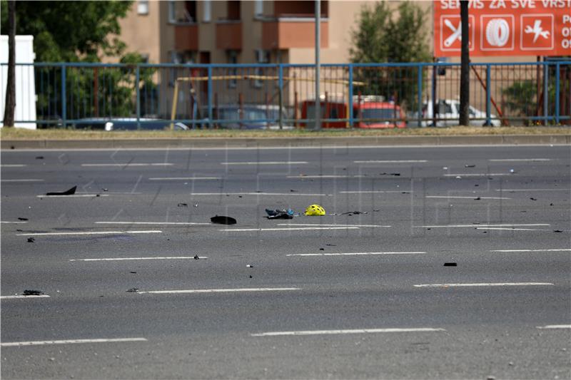 Zagreb: U sudaru motocikla i bicikla smrtno stradali vozači