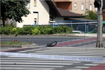 Zagreb: U sudaru motocikla i bicikla smrtno stradali vozači