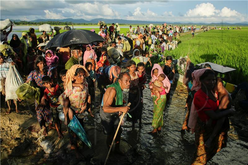 Papa na Dan izbjeglica poziva na uspostavu humanitarnih koridora u Mjanmaru