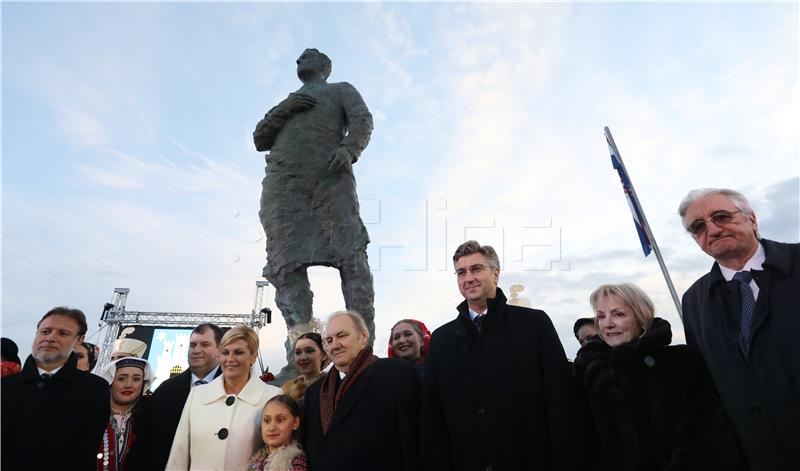 Tuđman monument in Zagreb vandalised