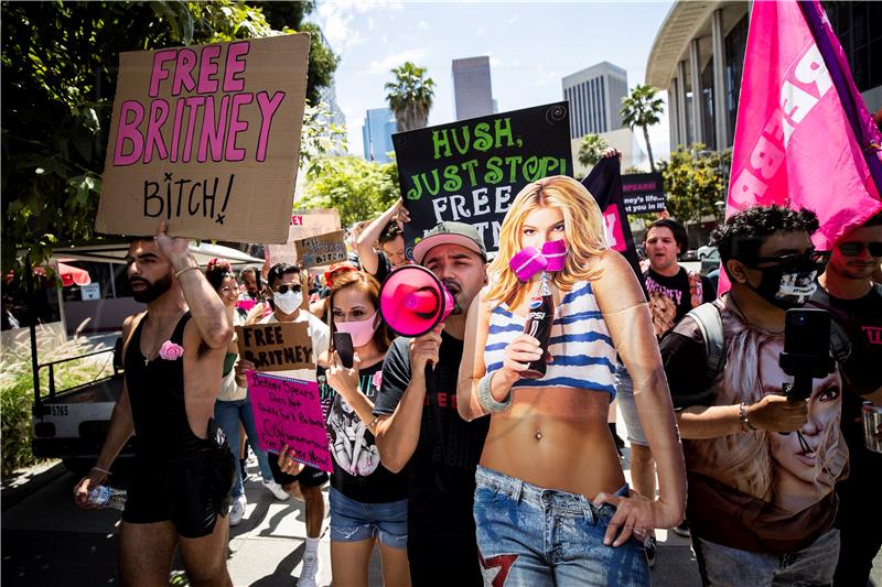 USA BRITNEY SPEARS DEMONSTRATION