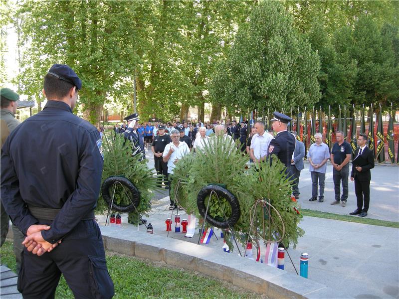 Godišnjica napada na policijsku postaju u Glini