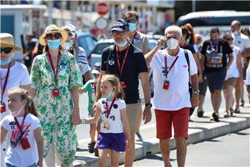 Split: Za vikend rekordnih 53.000  putnika u splitskoj zračnoj i trajektnoj luci