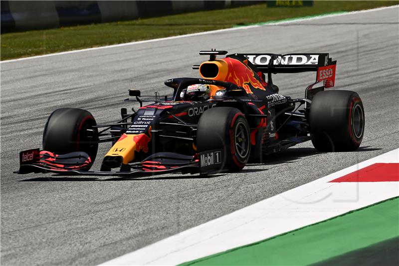 VN Štajerske: Verstappenu "pole position"