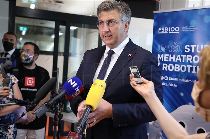 Plenković: To što radi Milanović nije normalno