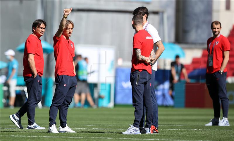 EURO2021: Hrvatska reprezentacija izašla na stadion