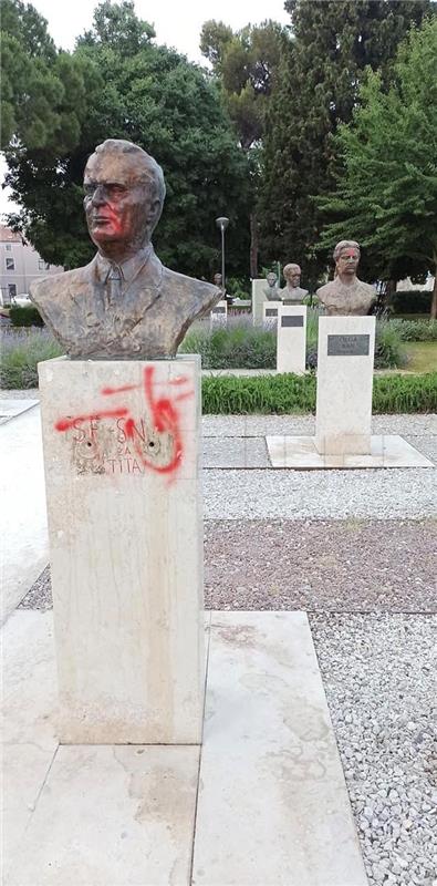 Pula police report minor for vandalising Tito bust