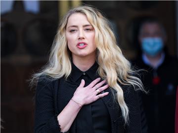 Glumica Amber Heard postala majka djevojčice