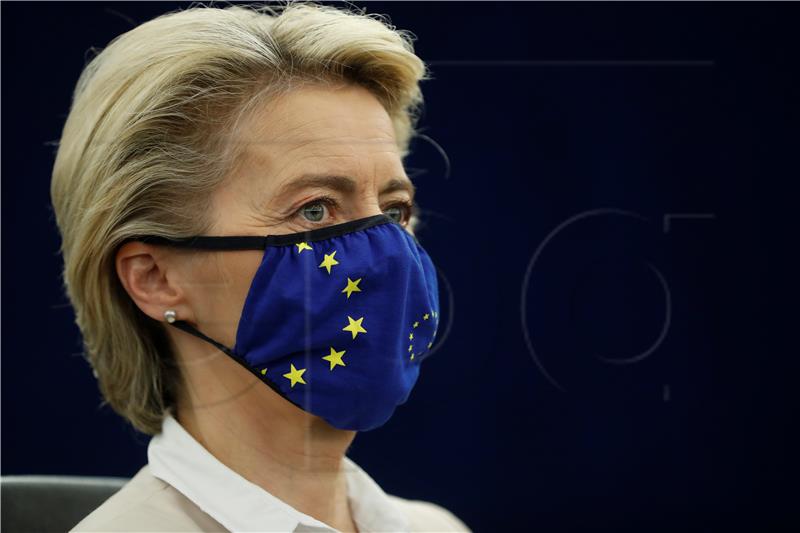 Von der Leyen: Priljev ilegalnih migranata preko Bjelorusije "politički motiviran" - 