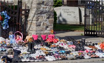 CANADA MASS GRAVE INDIGENOUS CHILDREN