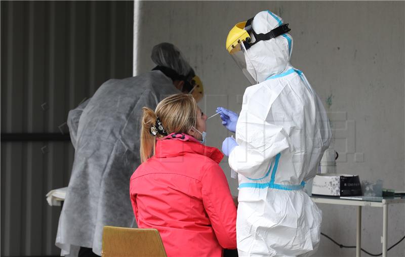 U Zadarskoj županiji 40 novozaraženih, umrla jedna osoba