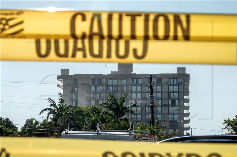 USA FLORIDA BUILDING COLLAPSE AFTERMATH