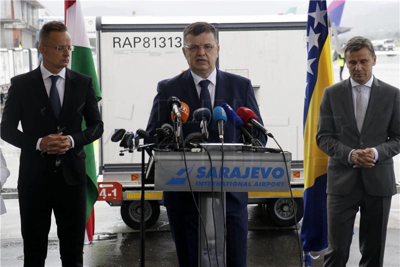 Hungary donates 200,000 COVID vaccines to Bosnia