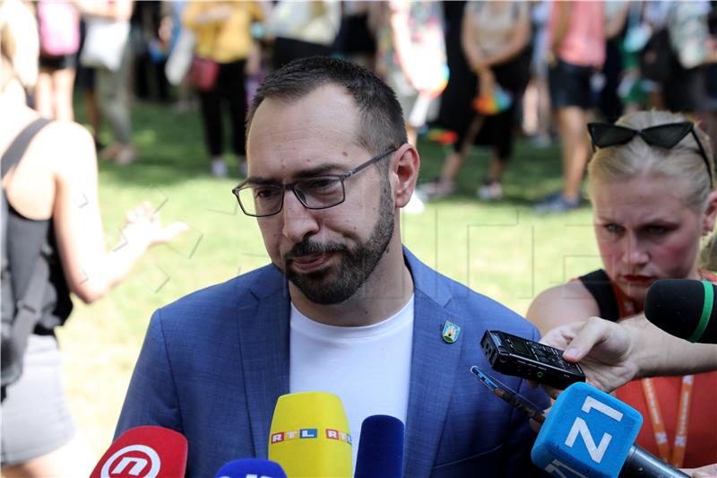 Zagreb mayor condemns homophobic violence following Pride Parade