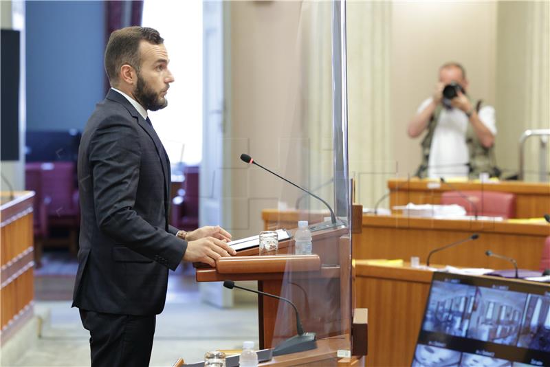 Aladrović: 55,000 employed persons more than in 2020, 4,000 more than in 2019