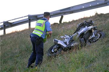  Motociklist (28) poginuo nakon bijega od policije