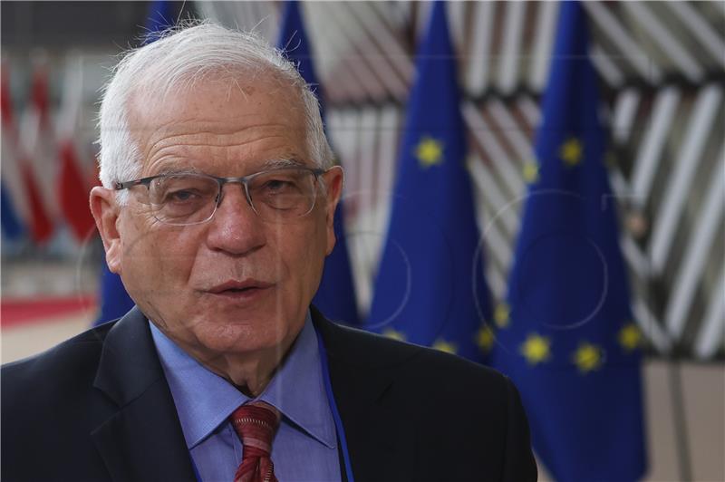 Borrell poziva na budnost zbog novih varijanti covida