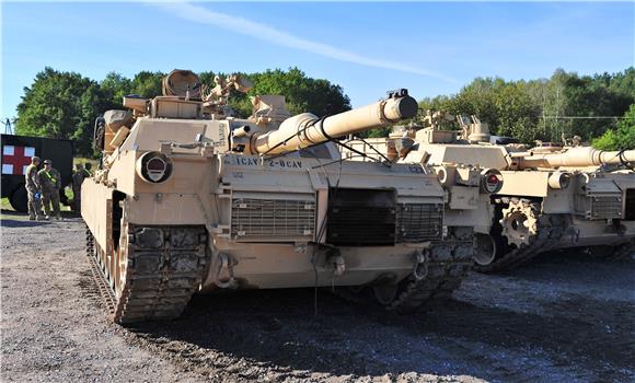 Poljska kupuje najmodernije američke tenkove Abrams