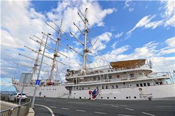 Algerian El-Mellah training sailing ship docks in Split