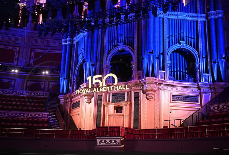 London: Royal Albert Hall slavi 150 godina