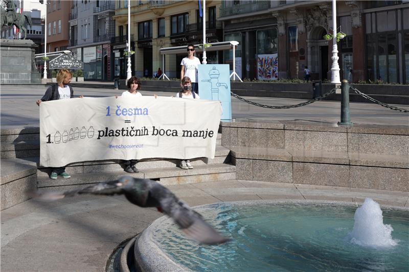 Performans Zelene akcije "Srpanj bez plastike"