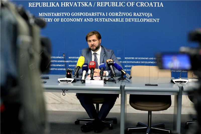 Konferencija za medije ministra Ćorića