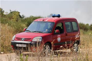 Lokaliziran požar koji je izbio oko 14 sati zapadno od zadarskog odlagališta otpada