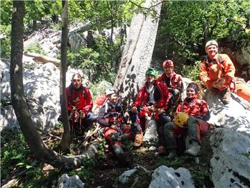 Počela speleološka ekspedicija u 1226 metara dubokoj jami Nedam na Velebitu