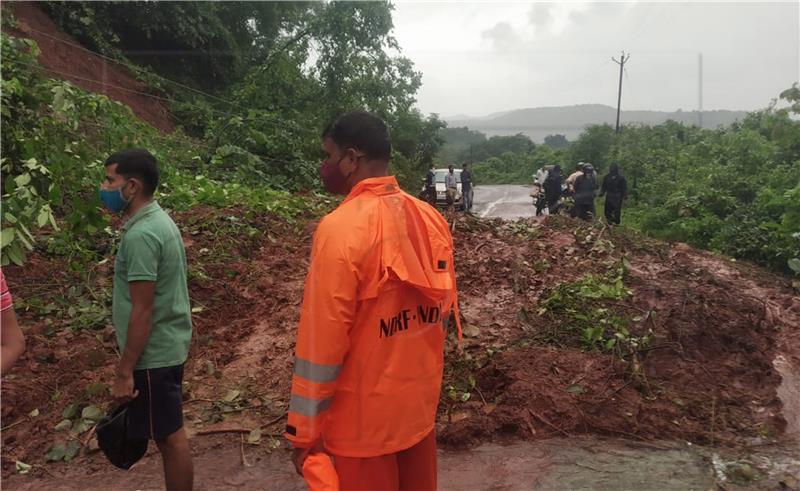 Monsunske kiše u Indiji uzrokovale poplave i klizanja tla, najmanje 125 mrtvih