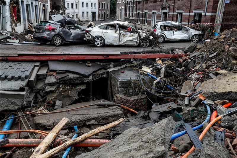 Ponovno oluje u Belgiji, poplava odnijela vozila