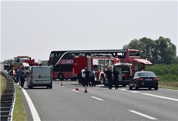 U nesreći kod Slavonskog Broda deset poginulih u autobusu kosovskih tablica