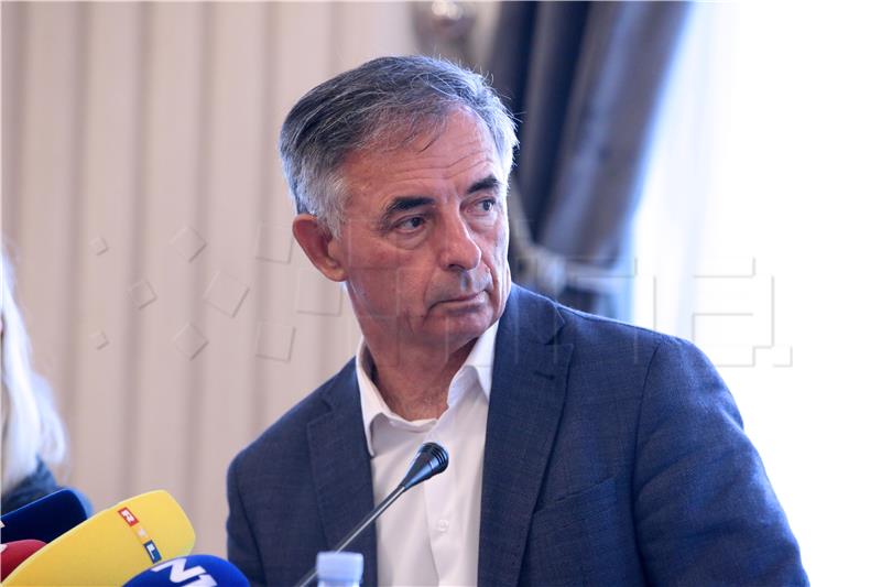 Pupovac: We will do all we can to have Ustasha salute banned