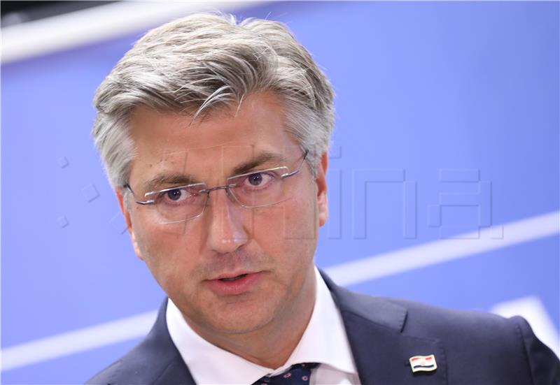 Plenković:  Not all cabinet members will go to Knin this year