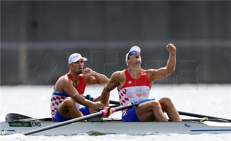 TOKIO2020: Braća Sinković osvojili zlatnu Olimpijsku medalju