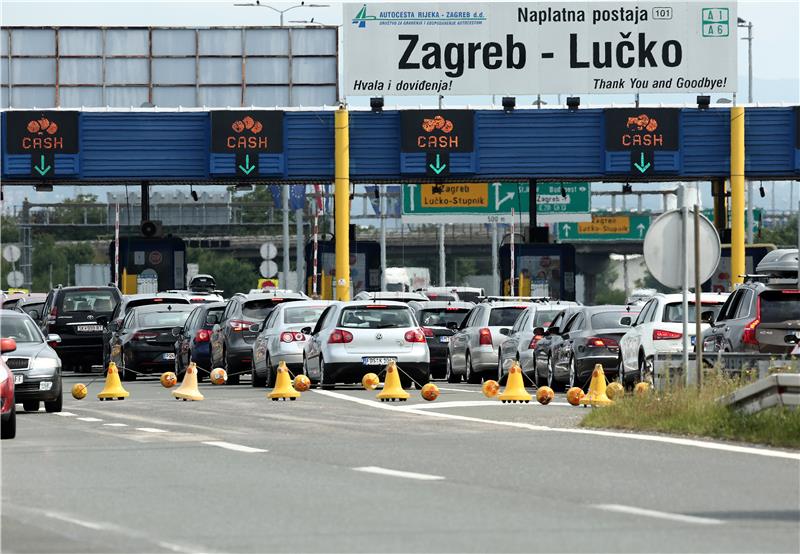 MUP, uz upozorenje vozačima objavio snimku udarnog vikenda na cestama