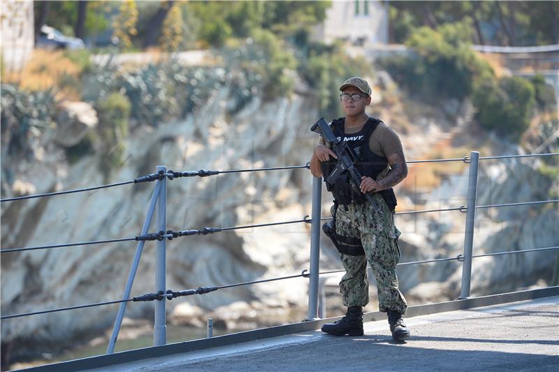  U splitskoj luci vezao se brod američke 6. flote USS Mount Whitney