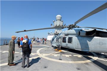  U splitskoj luci vezao se brod američke 6. flote USS Mount Whitney