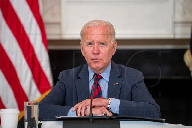 Biden se hvali naporima u cijepljenju Amerike i svijeta