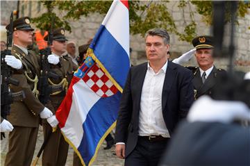 Milanović u Kninu: Potvrđujemo ispravnost našeg puta, ne želimo povrijediti druge