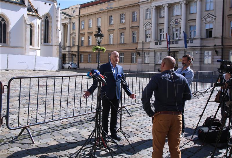 Konferencija za medije Renata Peteka