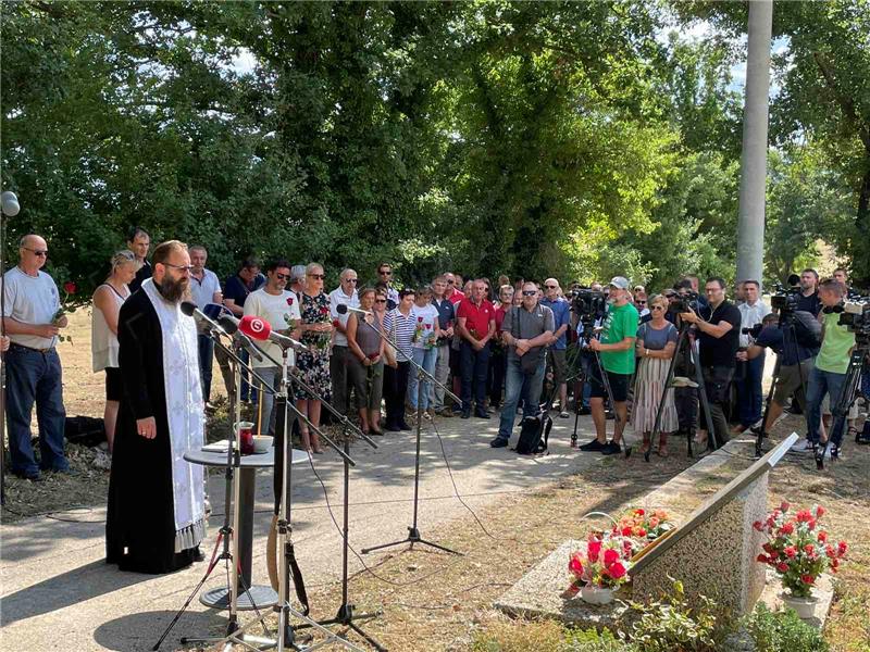 Komemoracija ubijenim srpskim civilima Uzdolja